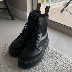 Dr. Martens Jadon Boots